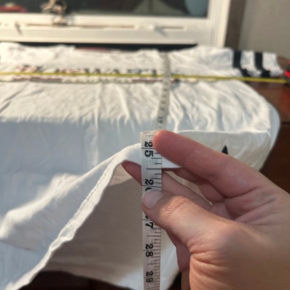 Harry Potter Hogwarts Alumni T Shirt Mens Sz M Wizarding World Universal Studios - Picture 8 of 8